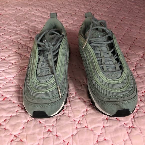 Women Nike Air Max 97 SE Women Nike Air Max 97 SE